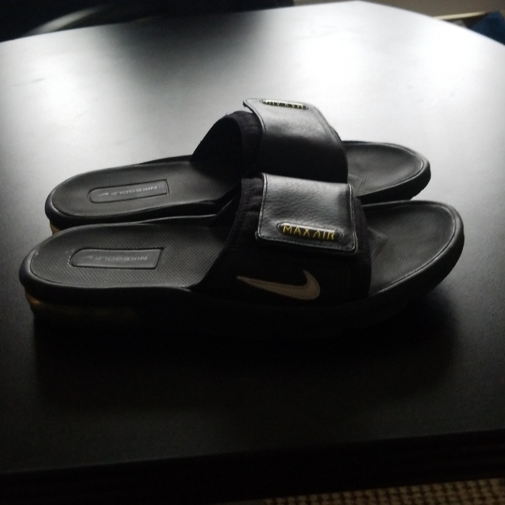 Nike Max Air slides